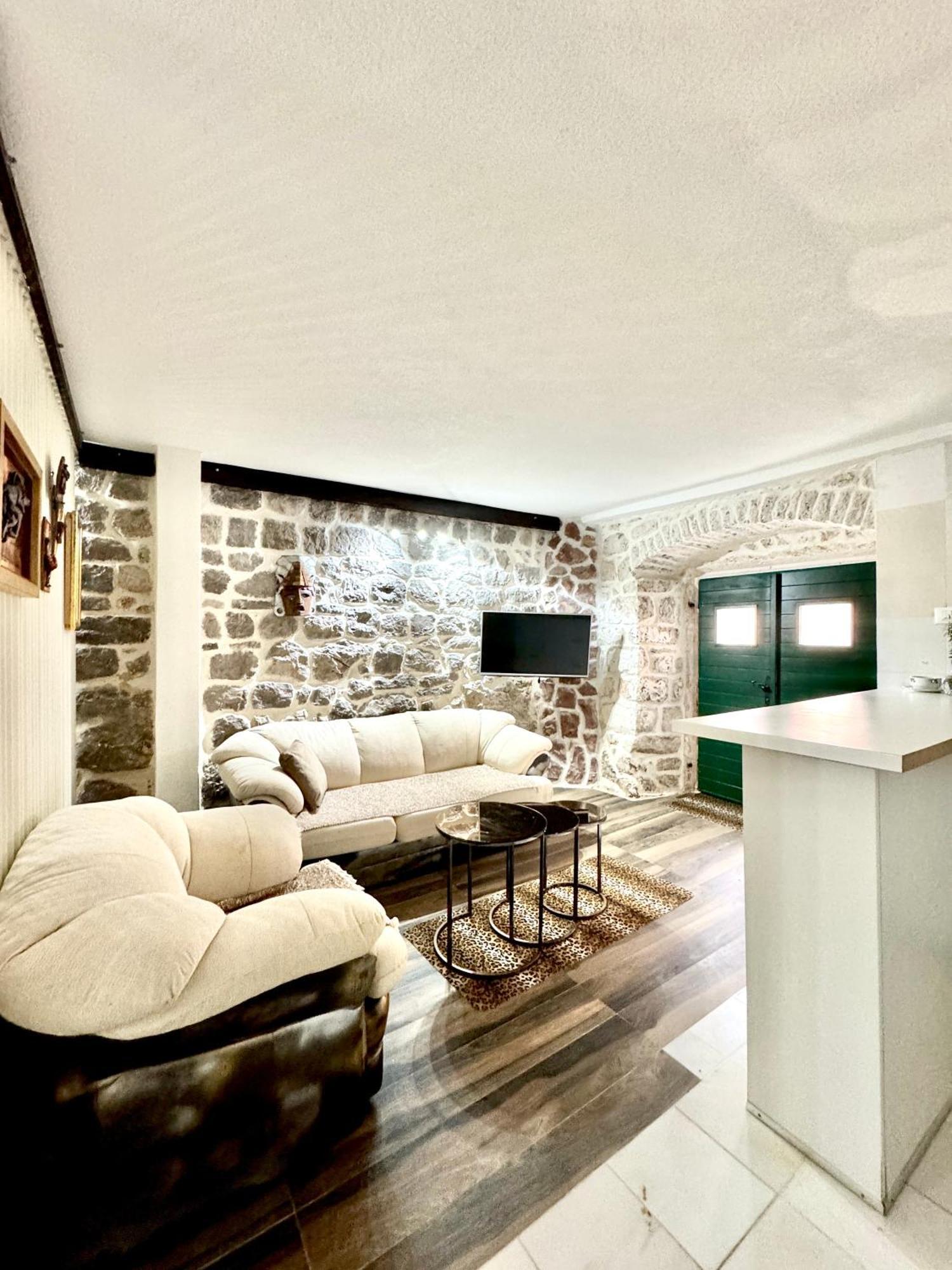 Hearth Of Rose Apartment Herceg Novi Exterior foto
